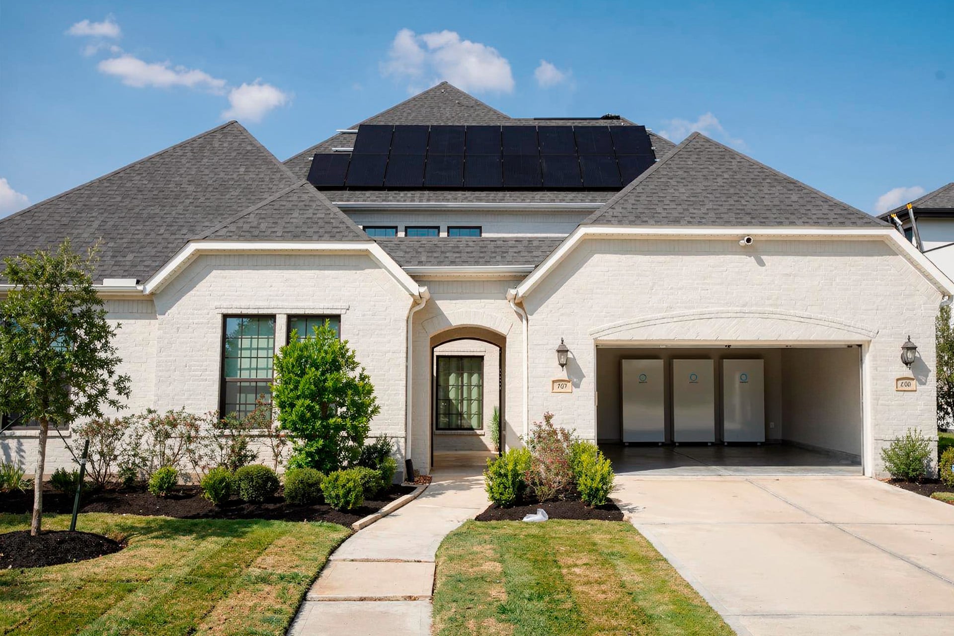 Backup battery installation in Texas